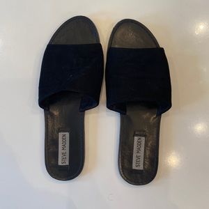 Steve Madden black sandals
